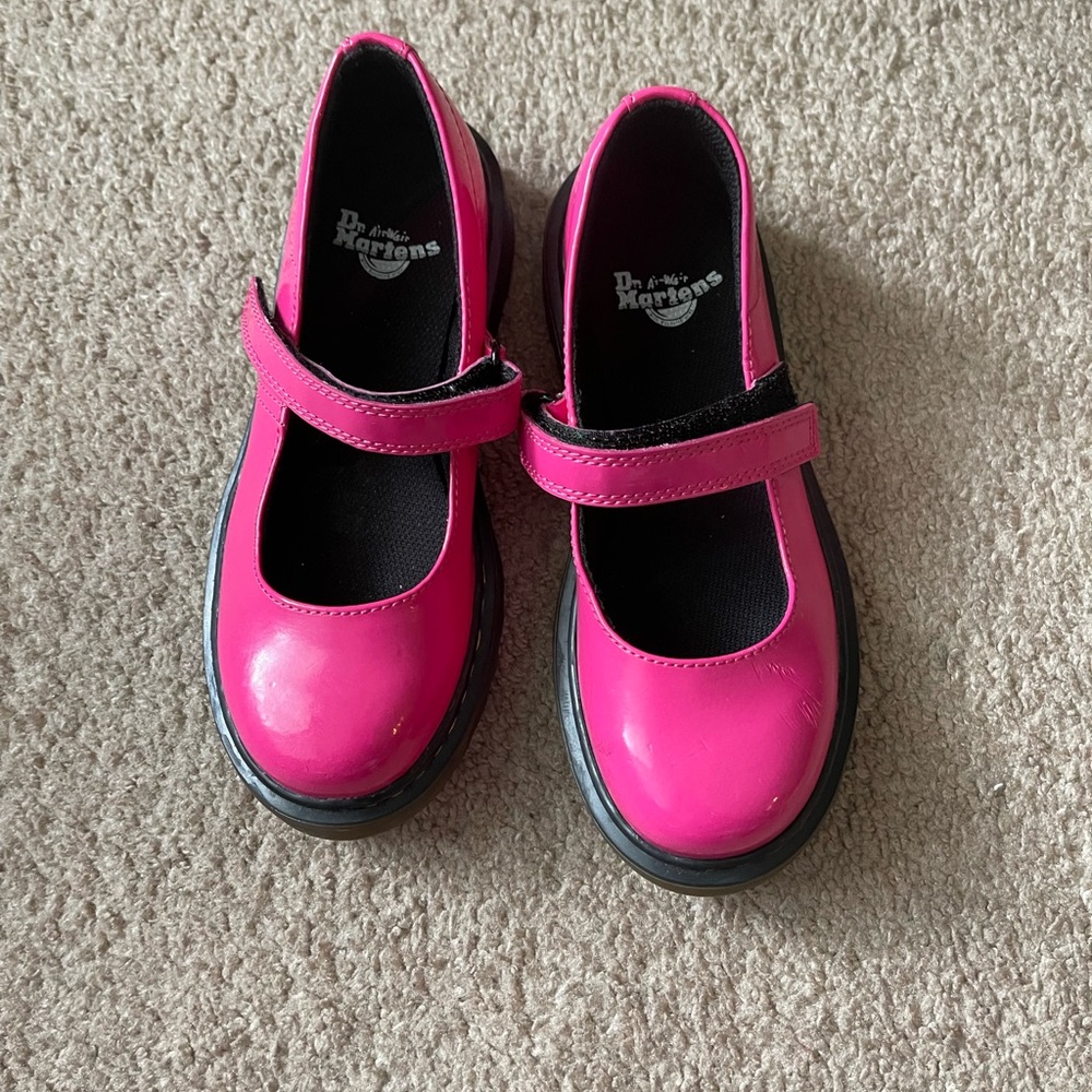 COPY - Little girl size 1 Pink patent leather Mary Jane Dr marten shoes